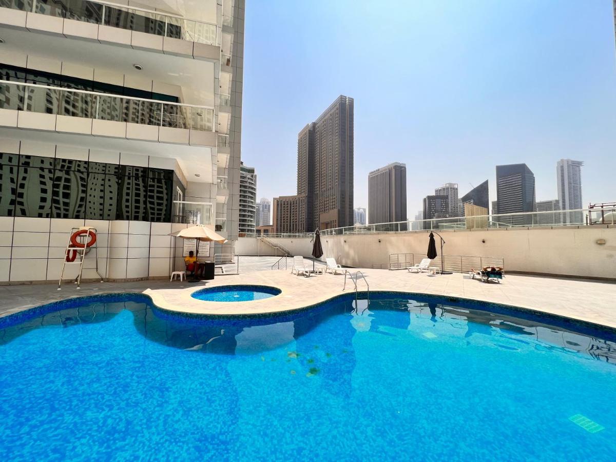 Spacious 1br With Full Marina View Holiday home *