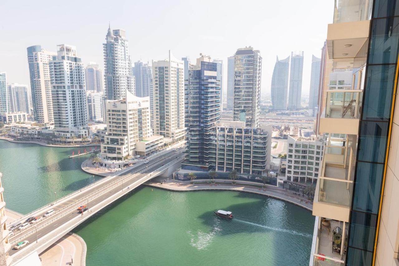 Spacious 1br With Full Marina View *