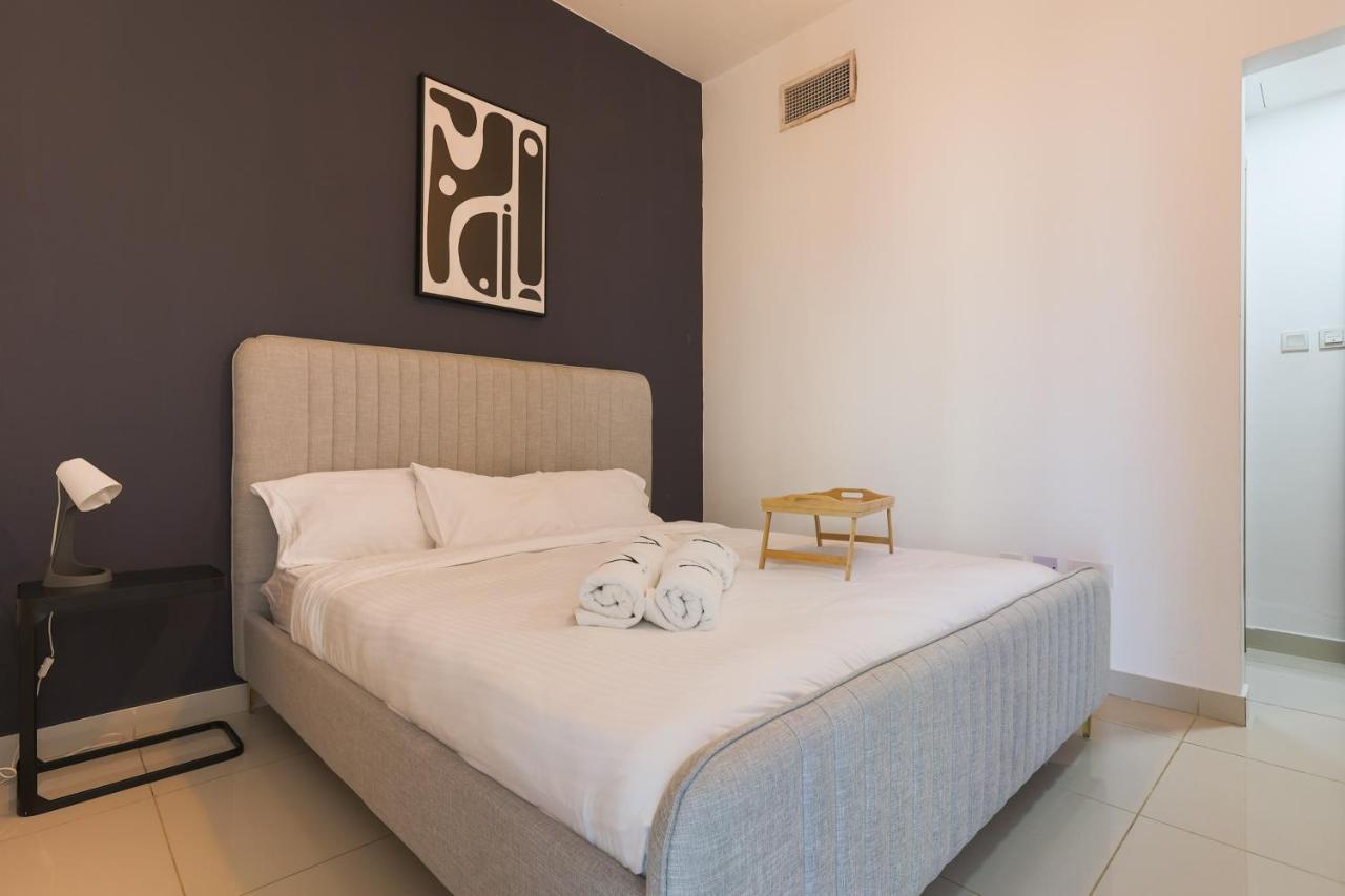 Spacious 1br With Full Marina View Holiday home *