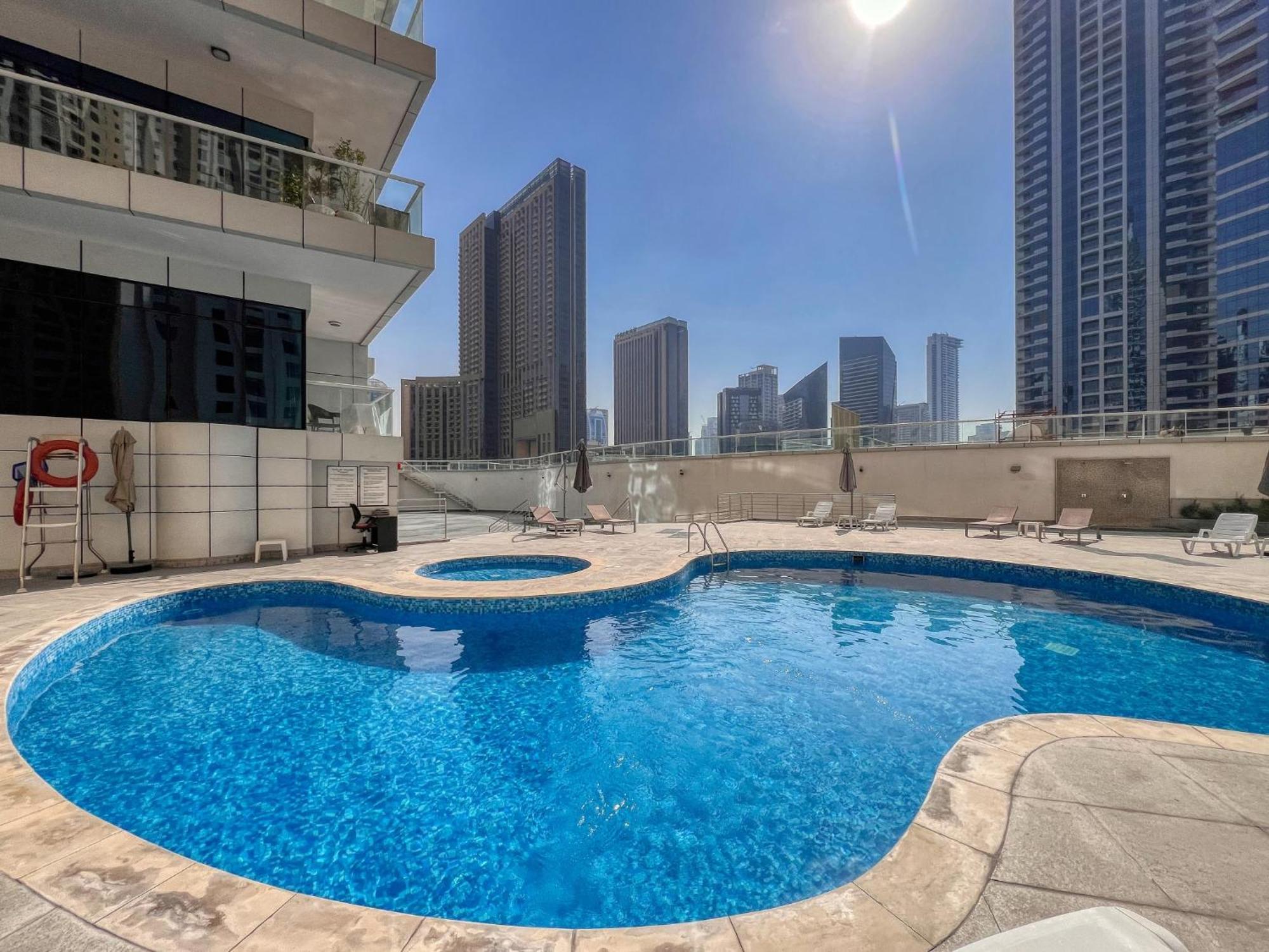 Spacious 1br With Full Marina View Holiday home Dubai